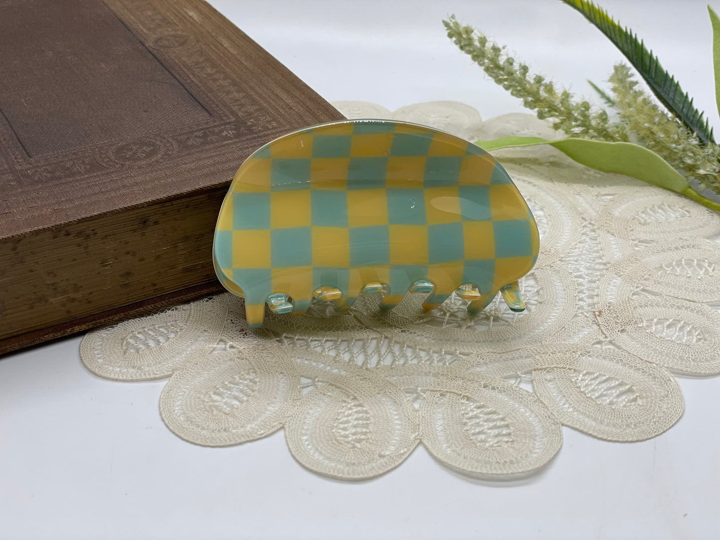 Tokyo Checkered Hair Claws