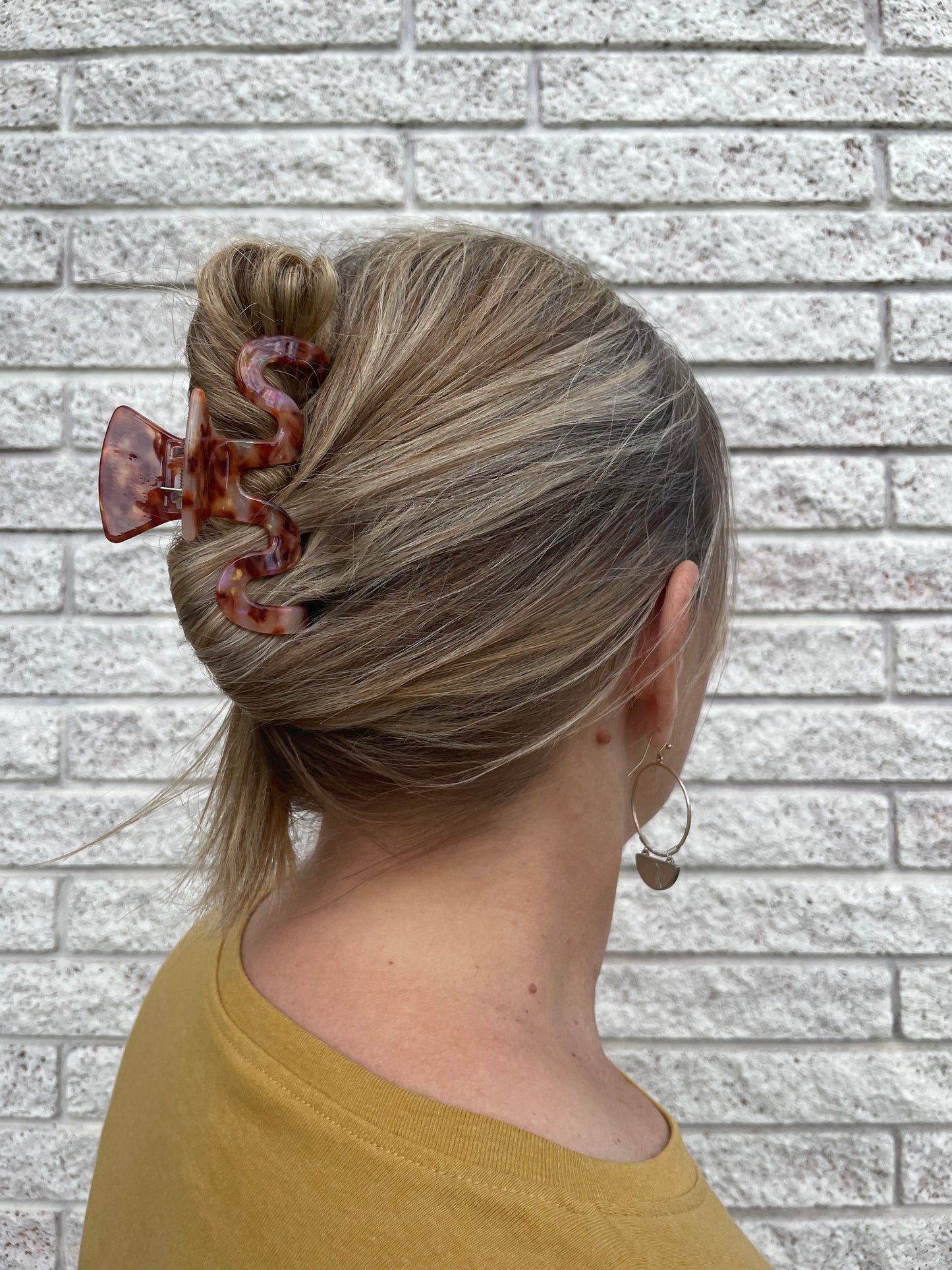 Chicago Tortoiseshell Hair Claw