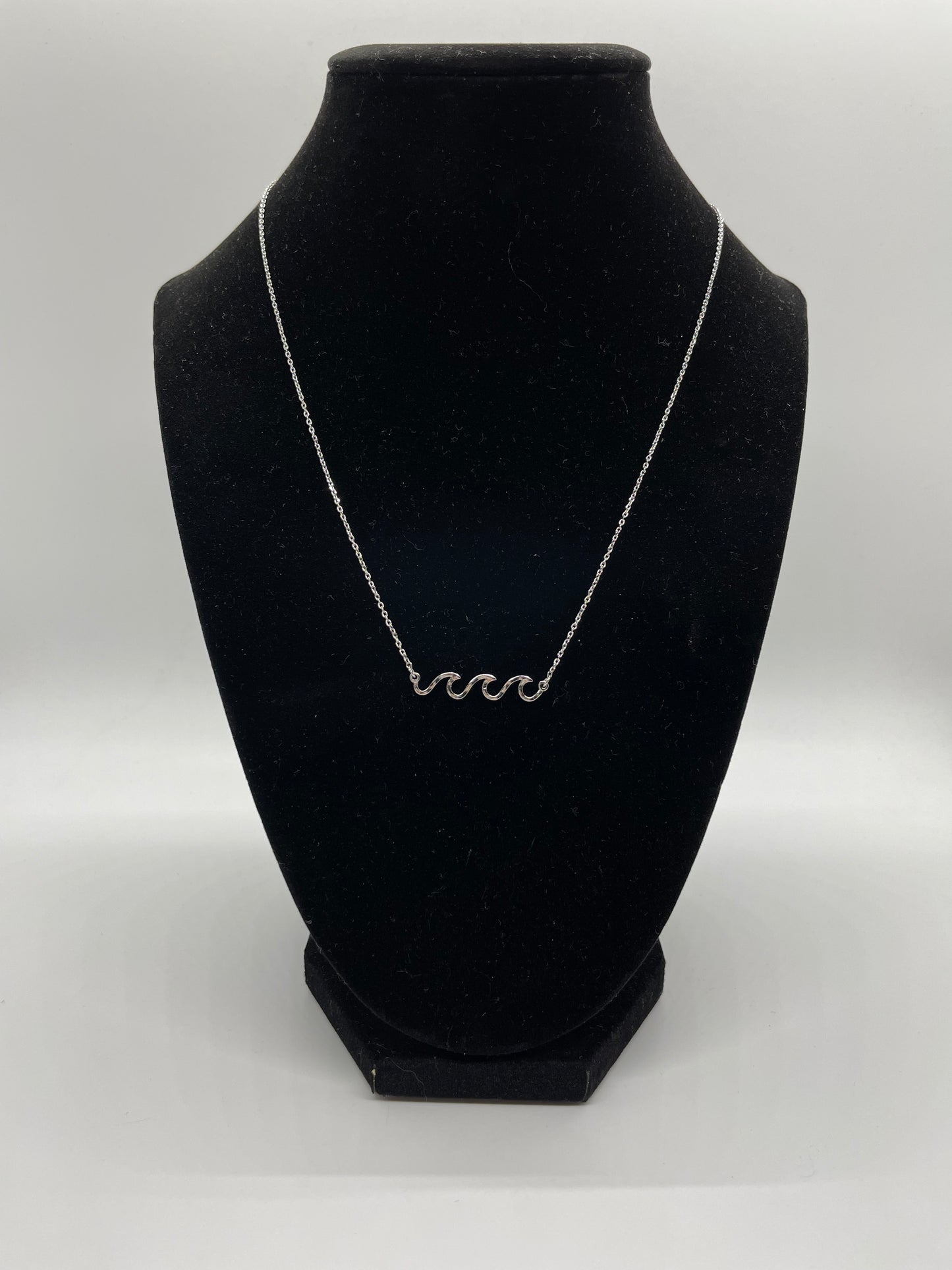 Wave Necklace