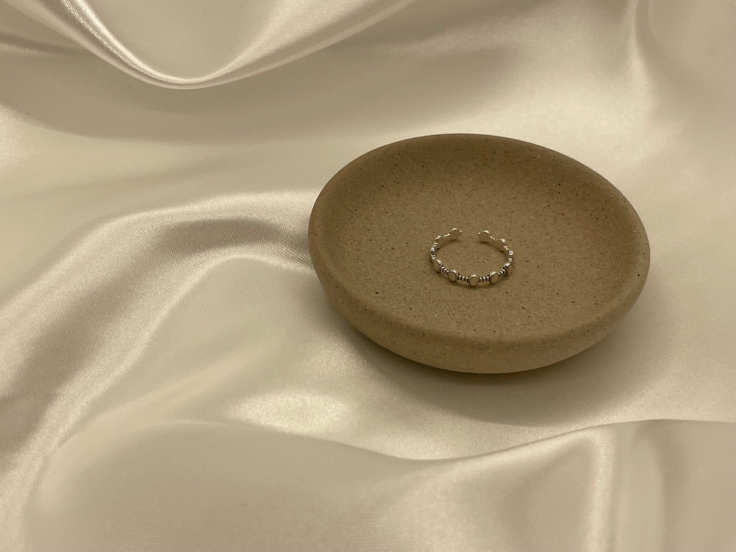 Claire Adjustable Ring