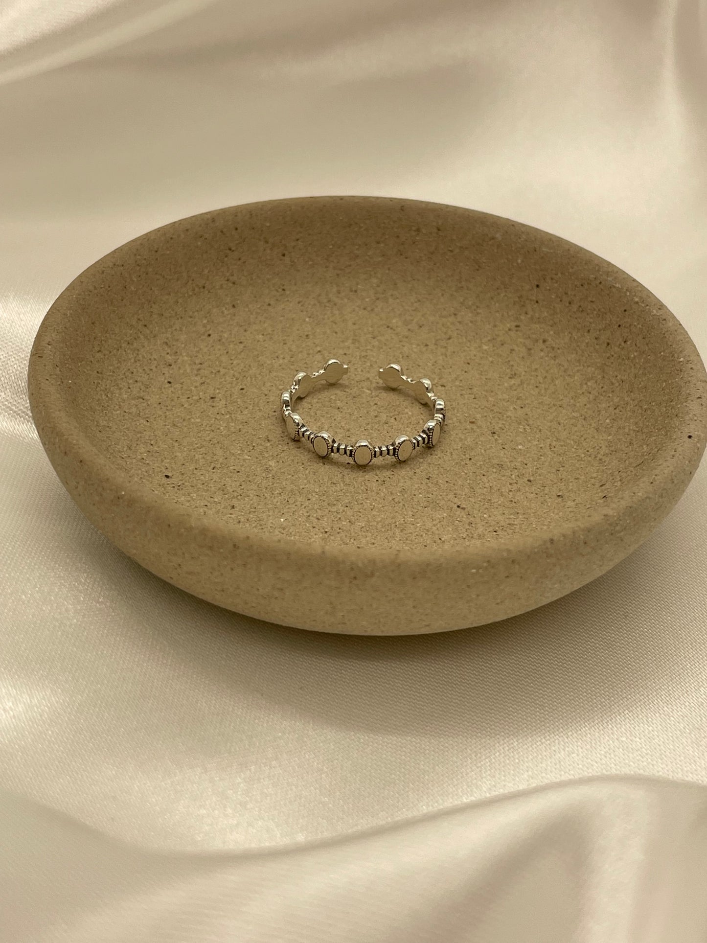 Claire Adjustable Ring